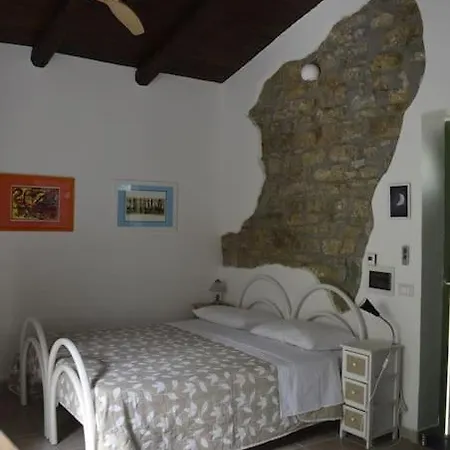 La Cianciosa, Un Nido Nella Natura Holiday home *